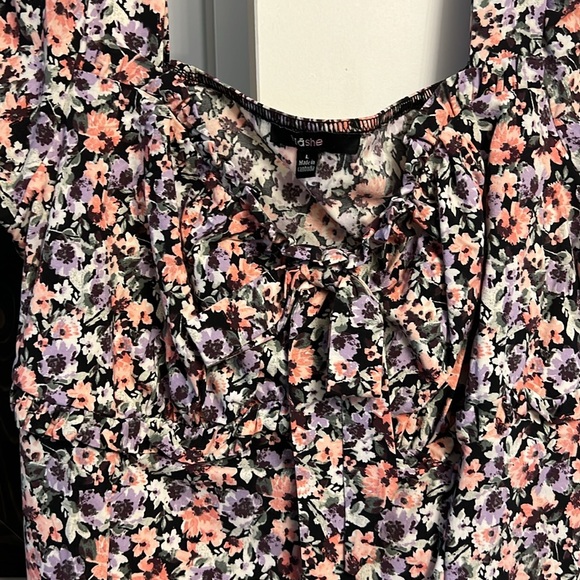 Floral Dress - Picture 4 of 7